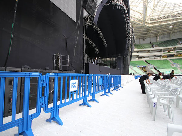 LineEx Barriers at Concert